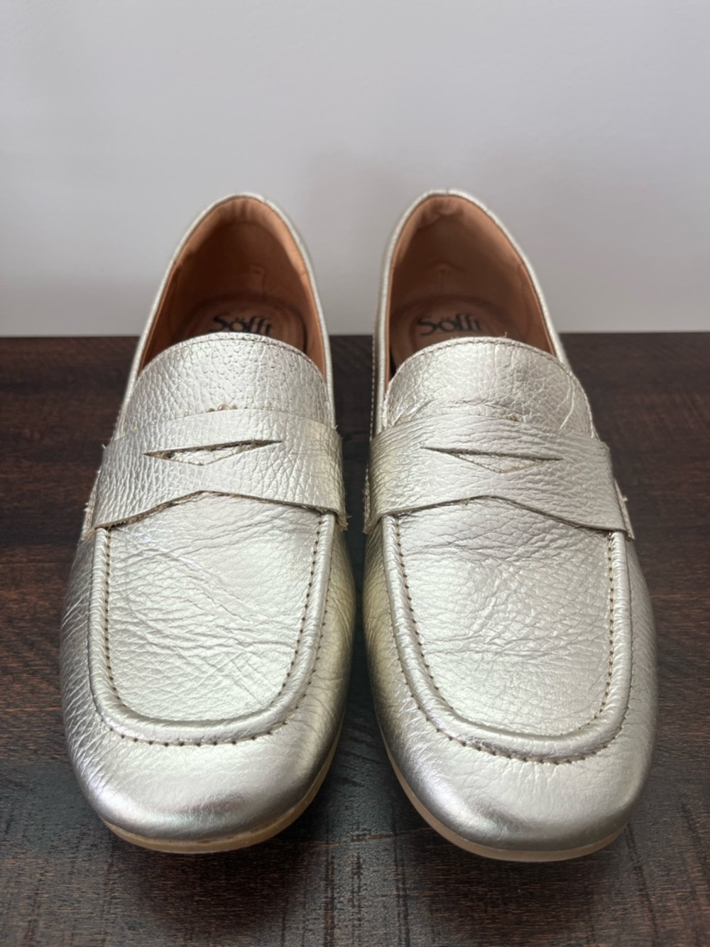 SOFFT Allie Moc Toe Leather Penny Loafer Platino Metallic Gold Sz 8 Comfort - Picture 4 of 9